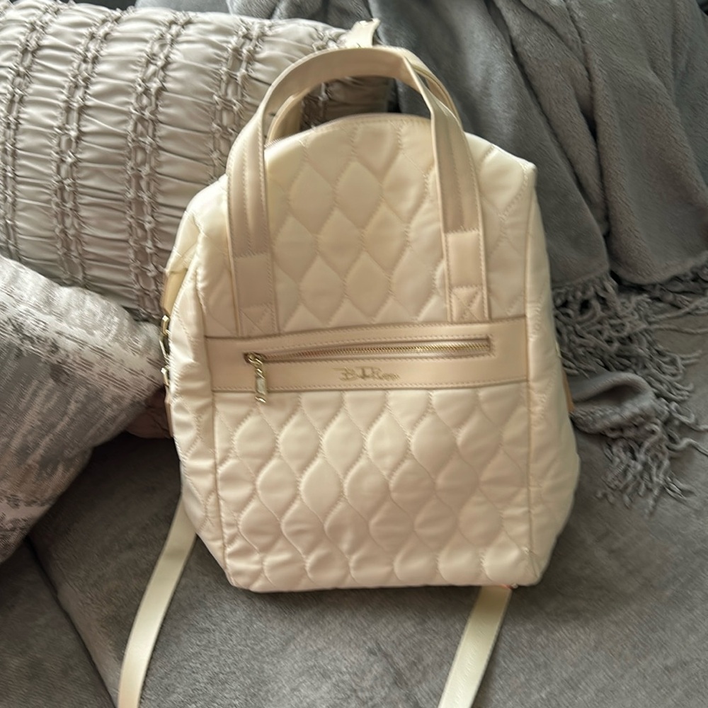 Back pack Bella Russo, brand new, I took out of the plastic